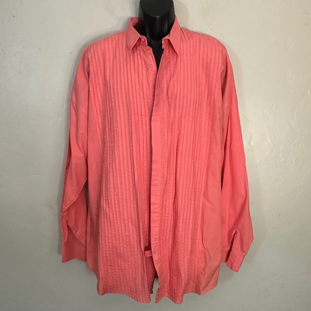 International Male Pleated Long Sleeve Shirt XLT Gently worn 100% cotton